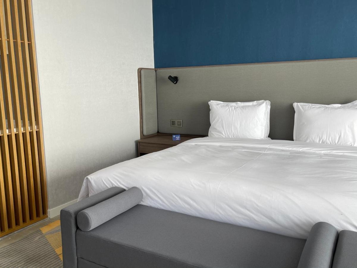 Holiday Inn Express Ulanqab Jining By Ihg Экстерьер фото